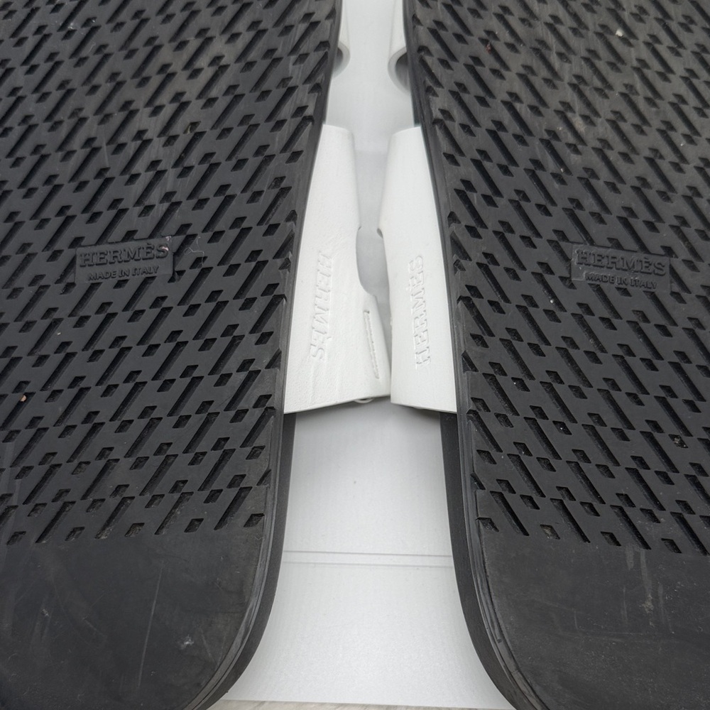 Hermes Black and White Women's Sandals - Picture 9 of 17